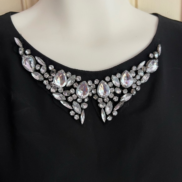Black Vintage Business-Formal or Date Night blouse w/ Jewelled Peter Pan Collar - Picture 5 of 8